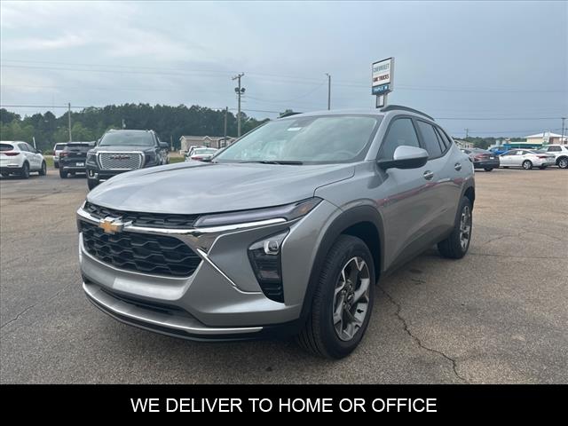 2024 Chevrolet Trax Vehicle Photo in CARTHAGE, MS 39051-5724